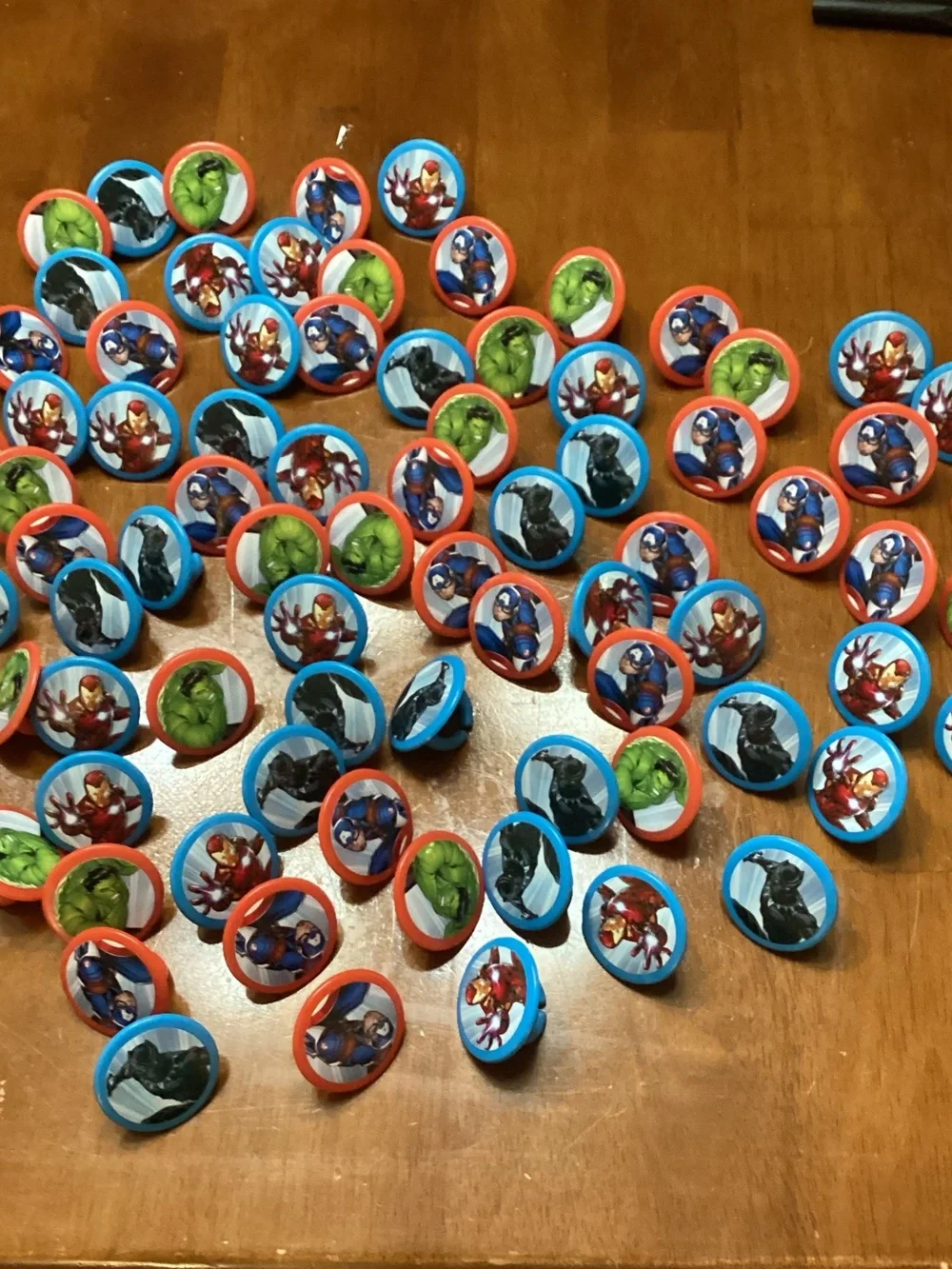 Brand New Avengers Set of 81 Fun Cupcake Topper Rings